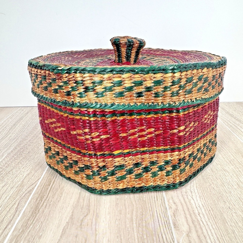 Handwoven Lidded Basket Trinket Box Boho Wicker Storage Basket Decor - Picture 2 of 8